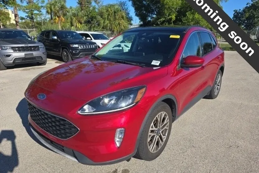 2021 Ford Escape SEL photo 1