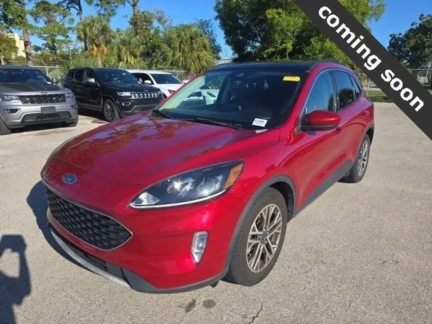 2021 Ford Escape SEL photo 1
