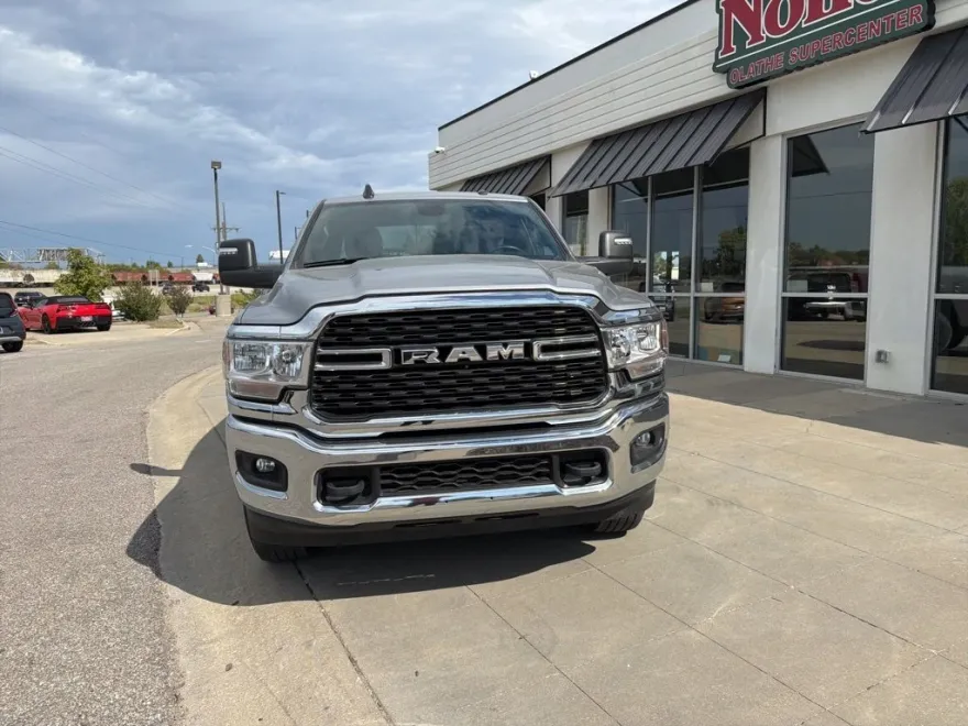 2024 Ram 2500 Big Horn photo 1