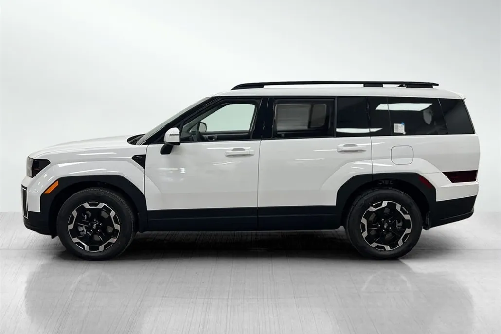2026 Hyundai Santa Fe SEL photo 1