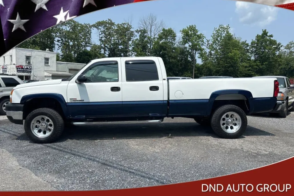 2005 Chevrolet Silverado 2500HD LT photo 1