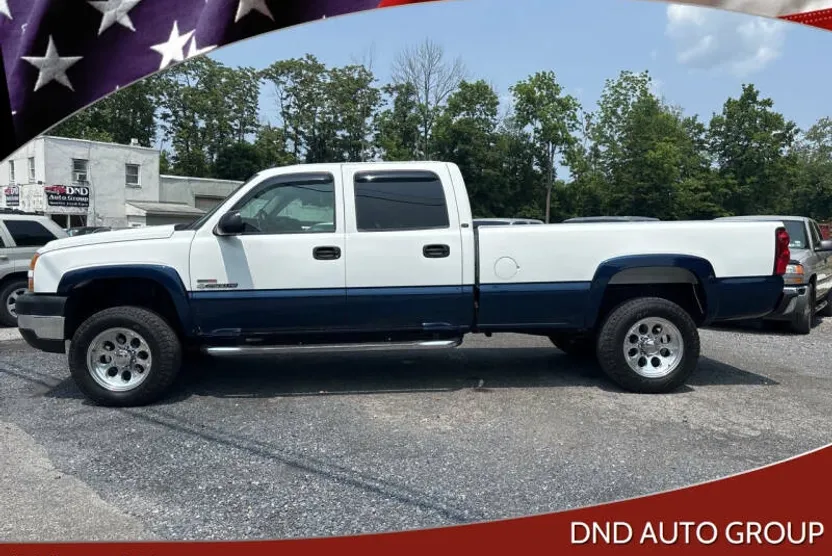 2005 Chevrolet Silverado 2500HD LT photo 1
