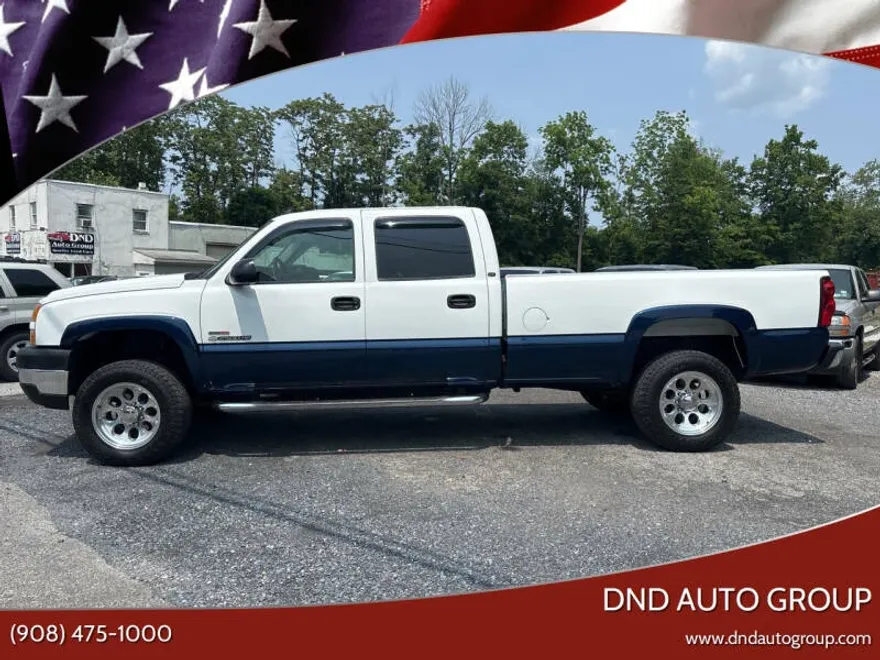 2005 Chevrolet Silverado 2500HD LT photo 1