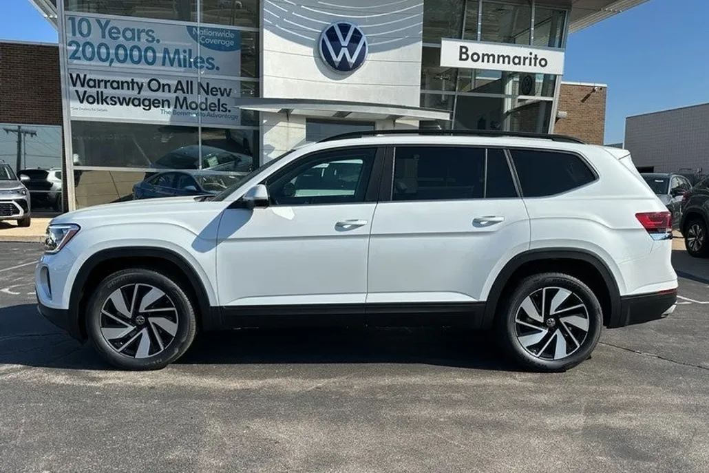 2026 Volkswagen Atlas SE Technology photo 1