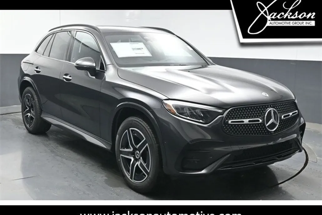2025 Mercedes Benz GLC 300 photo 1