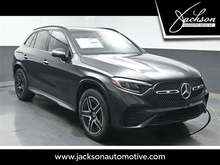 2025 Mercedes Benz GLC 300 photo 1