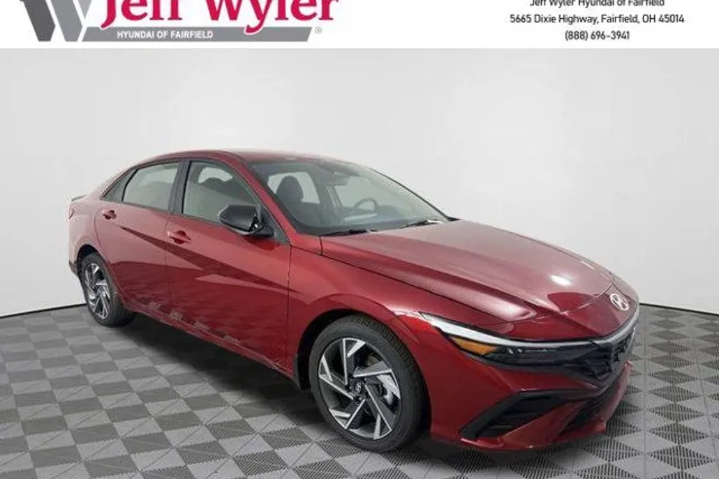 2025 Hyundai Elantra SEL Sport photo 1