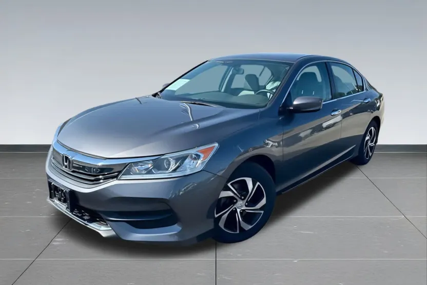 2017 Honda Accord LX photo 1