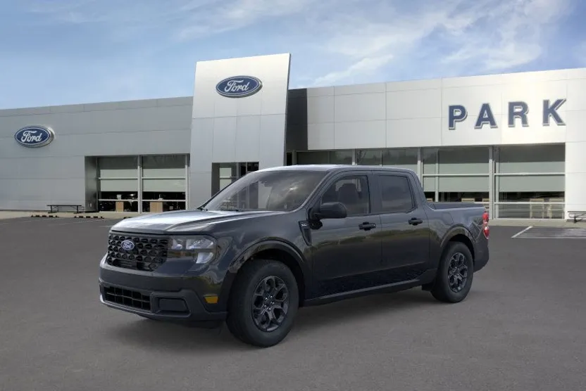 2025 Ford Maverick XLT photo 1