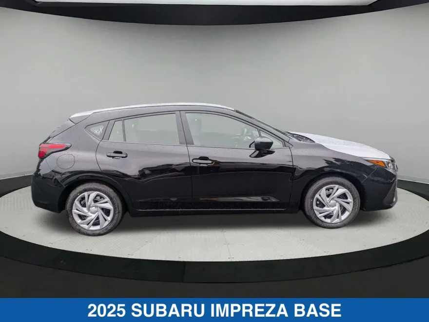 2025 Subaru Impreza Base photo 1