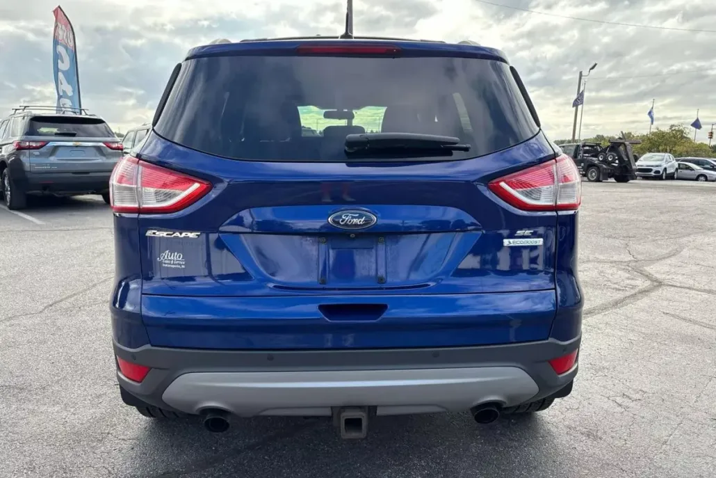 2015 Ford Escape SE Sport photo 1