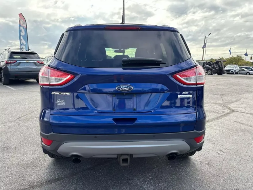 2015 Ford Escape SE Sport photo 1