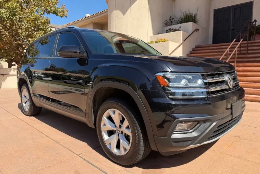 2019 Volkswagen Atlas V6 SE photo 1