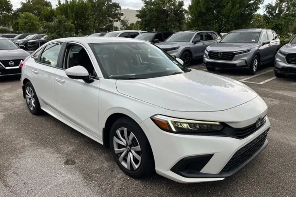 2022 Honda Civic LX photo 1