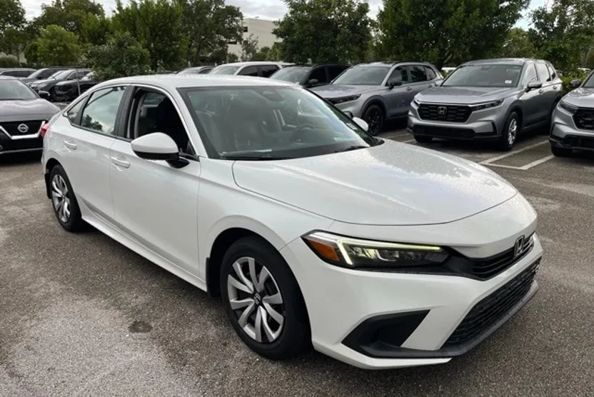 2022 Honda Civic LX photo 1