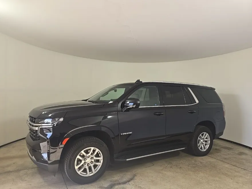 2023 Chevrolet Tahoe LS photo 1