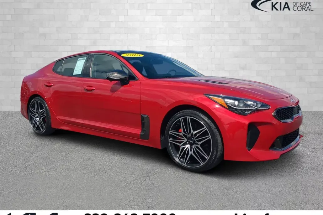 2023 Kia Stinger GT2 photo 1