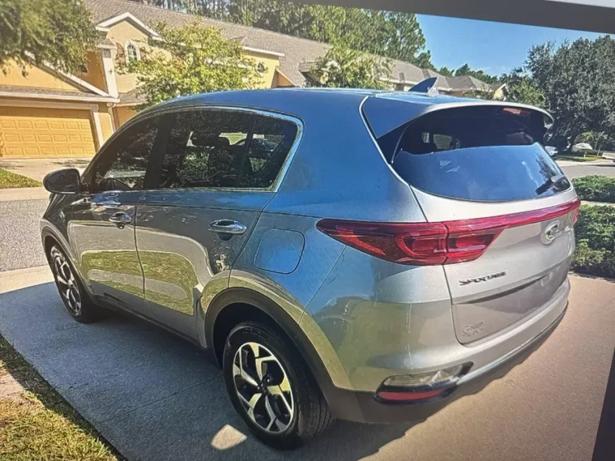 2022 Kia Sportage LX photo 1