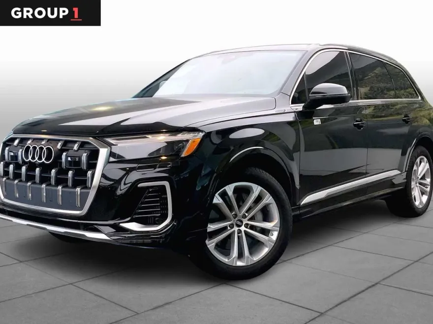 2025 Audi Q7 55 Premium Plus photo 1