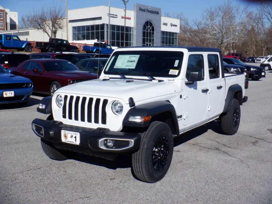 2023 Jeep Gladiator Sport S photo 1