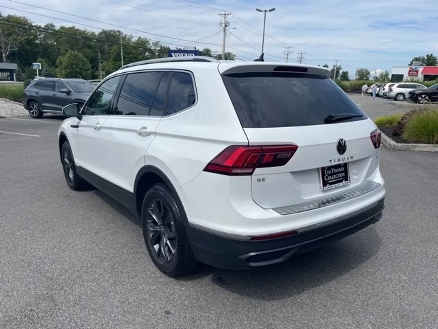 2024 Volkswagen Tiguan SE Wolfsburg Edition photo 1
