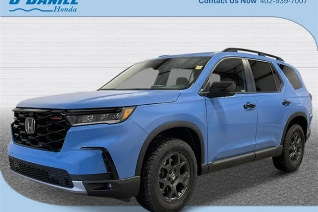 2025 Honda Pilot TrailSport photo 1