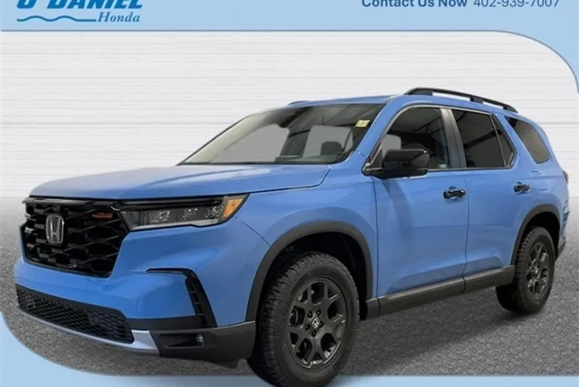 2025 Honda Pilot TrailSport photo 1