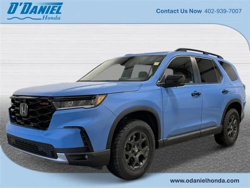 2025 Honda Pilot TrailSport photo 1