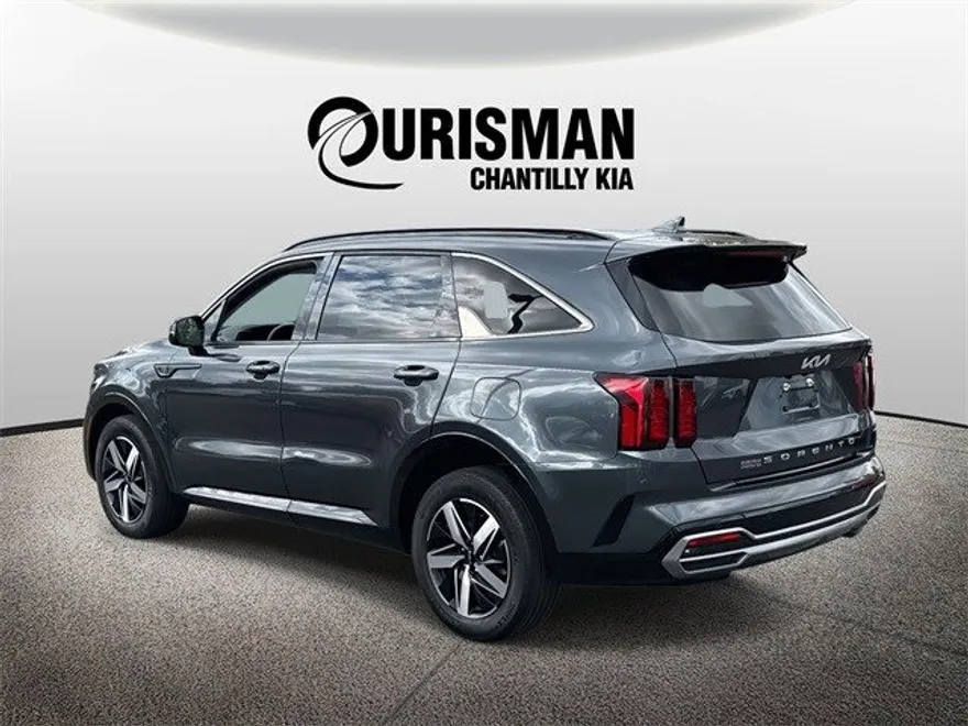 2022 Kia Sorento S photo 1