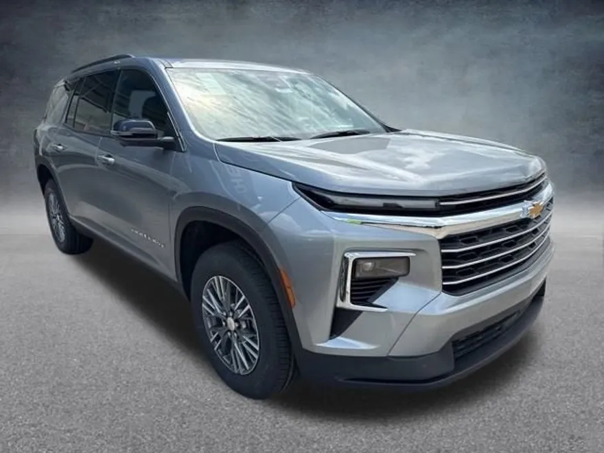 2026 Chevrolet Traverse photo 1