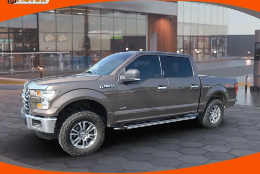 2015 Ford F-150 XLT photo 1