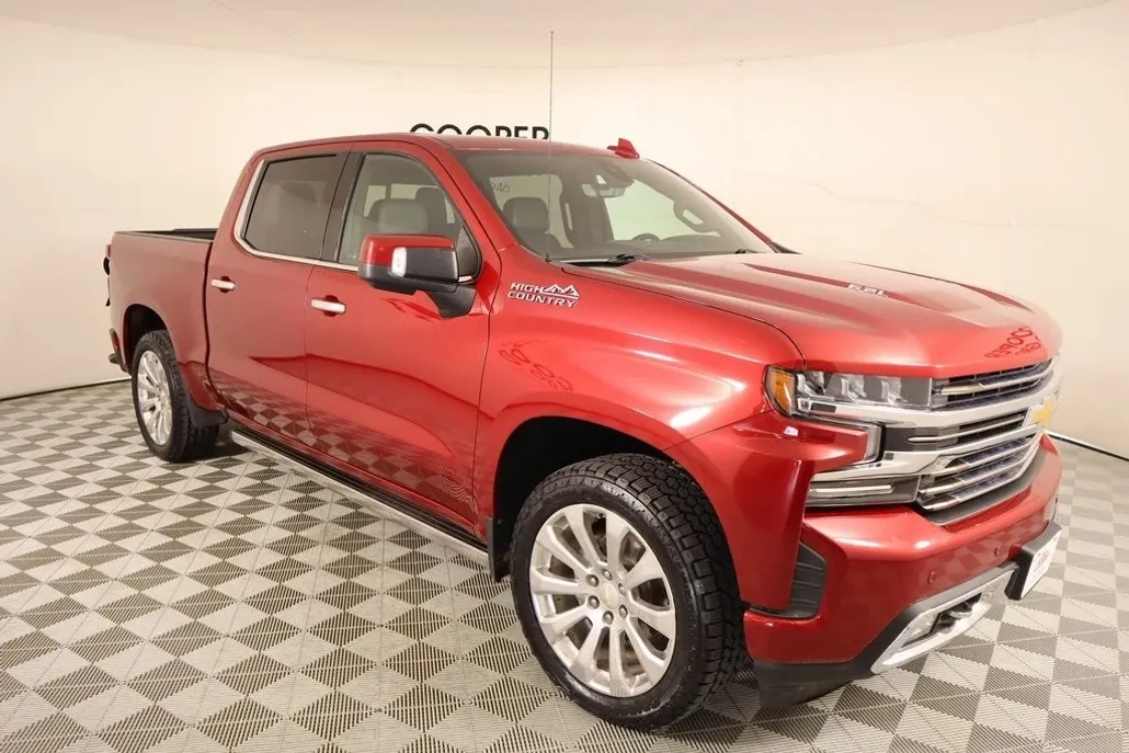 2022 Chevrolet Silverado 1500 High Country photo 1