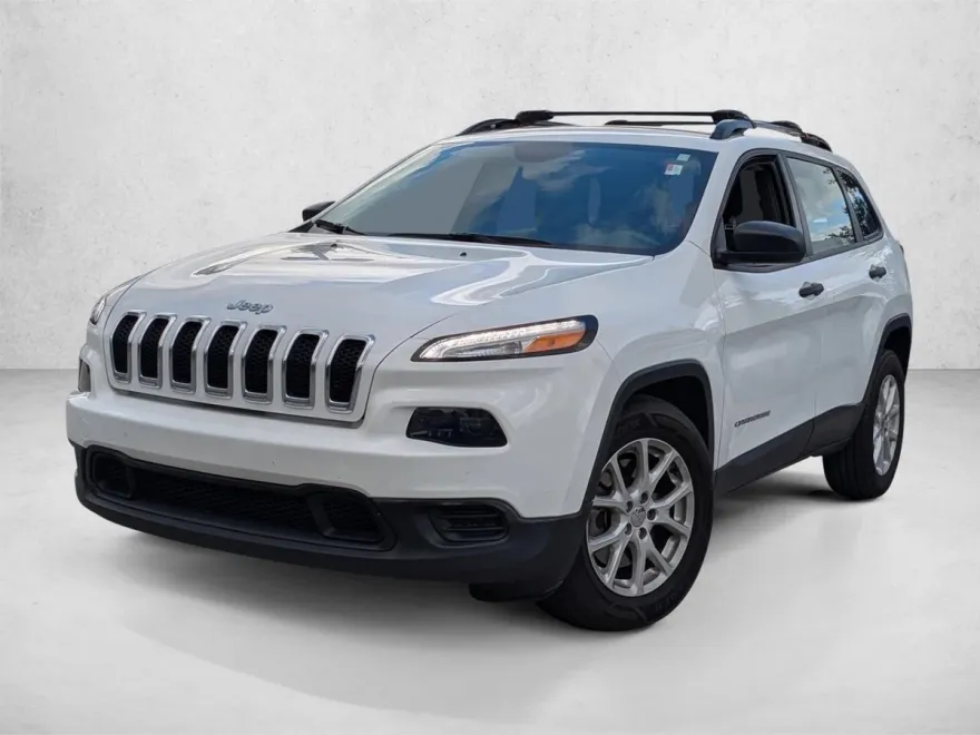 2015 Jeep Cherokee Sport photo 1