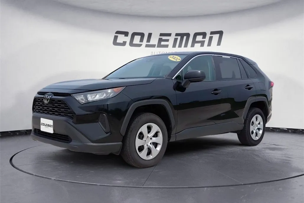 2022 Toyota RAV4 LE photo 1