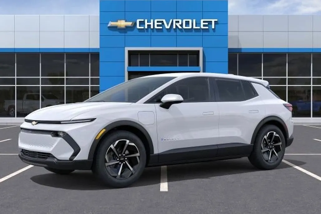 2026 Chevrolet Equinox EV 1LT photo 1