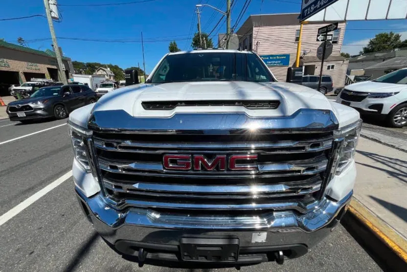 2022 Gmc Sierra HD SLE photo 1