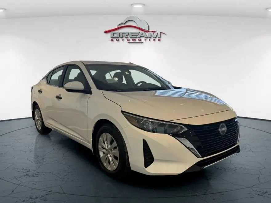 2025 Nissan Sentra S photo 1