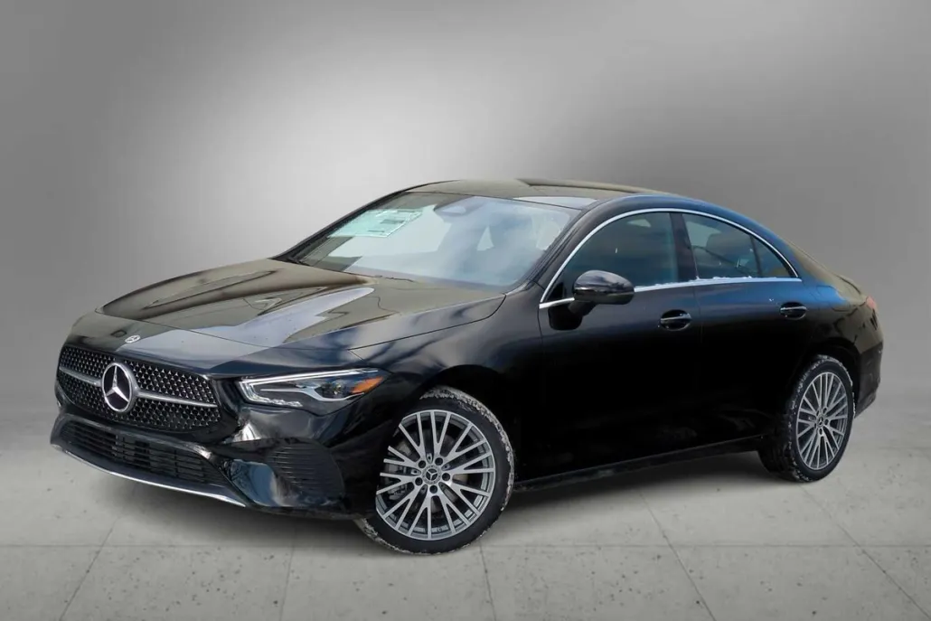 2025 Mercedes Benz CLA 250 4MATIC photo 1
