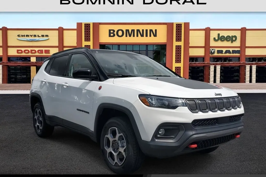 2022 Jeep Compass Trailhawk photo 1