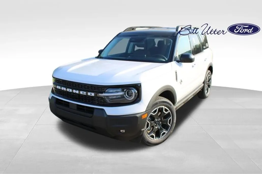 2025 Ford Bronco Sport Outer Banks photo 1
