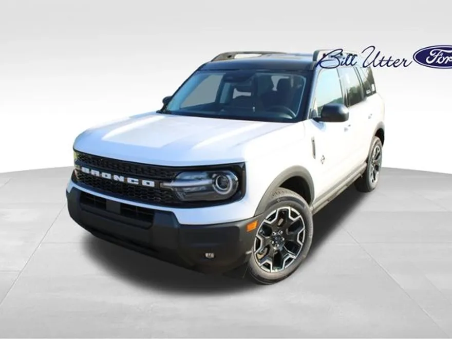 2025 Ford Bronco Sport Outer Banks photo 1