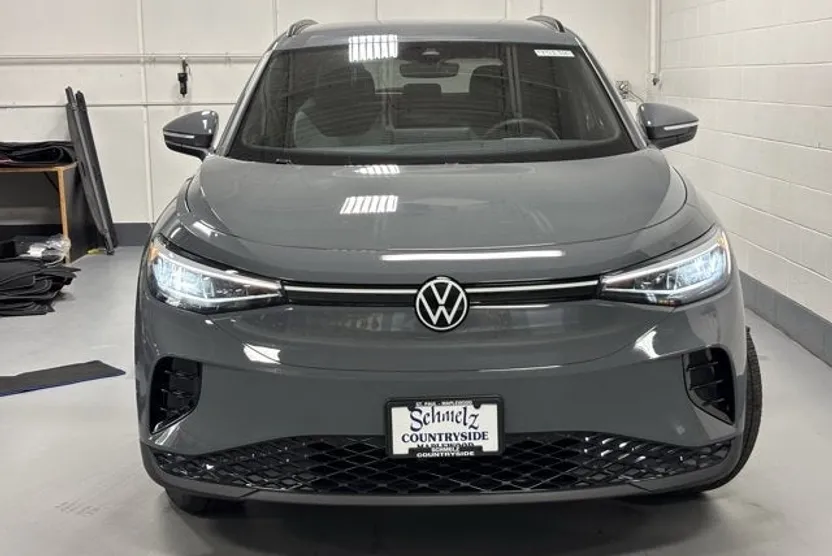2025 Volkswagen ID.4 Pro photo 1