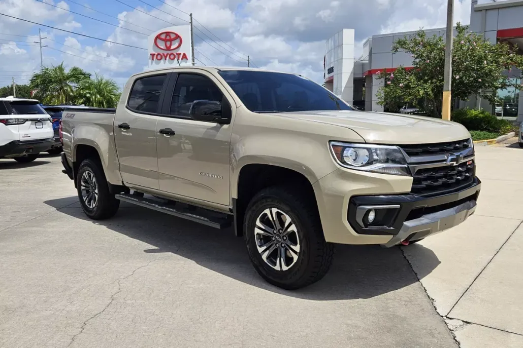 2022 Chevrolet Colorado Z71 photo 1