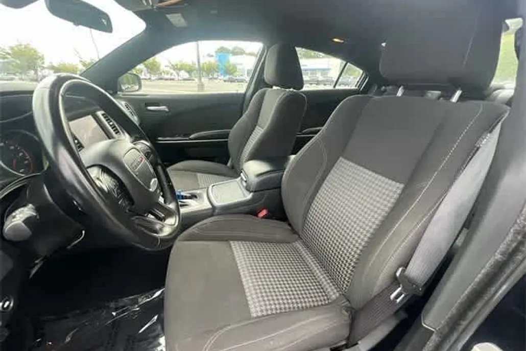 2023 Dodge Charger SXT photo 1