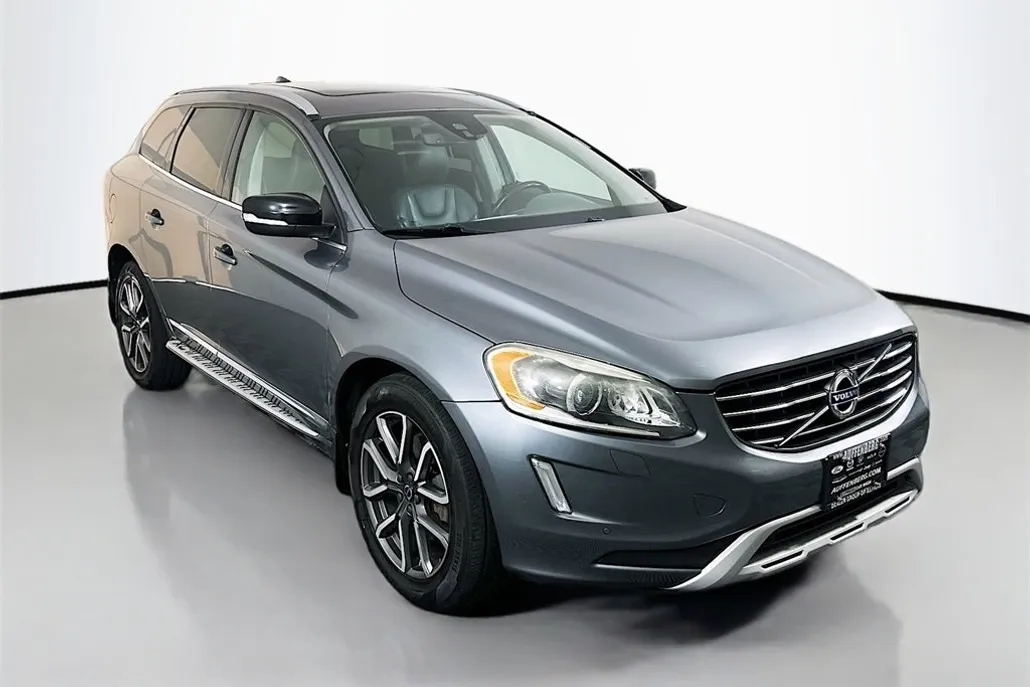 2017 Volvo XC60 Dynamic photo 1