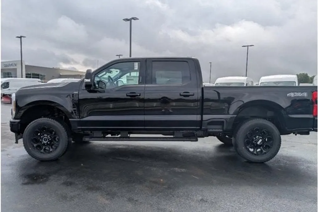 2026 Ford F-250 XLT photo 1