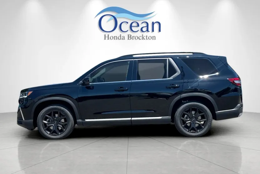 2025 Honda Pilot Touring photo 1