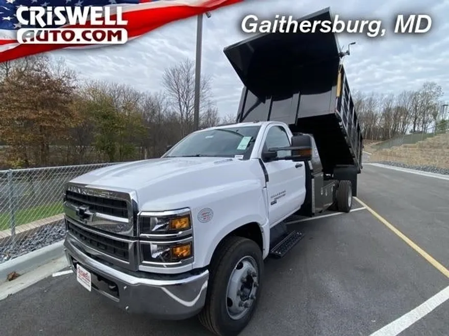 2024 Chevrolet Silverado 5500HD Work Truck photo 1