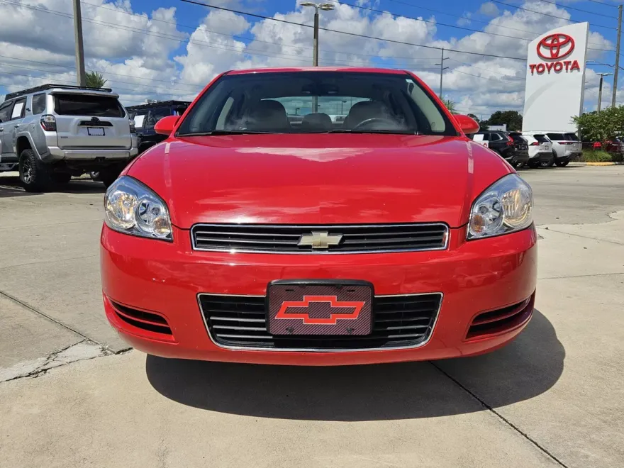 2009 Chevrolet Impala 1LT photo 1