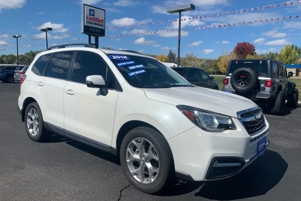2018 Subaru Forester Touring photo 1